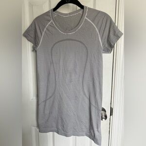 lululemon athletica swiftly tech short sleeve crew black and white stripe size 6